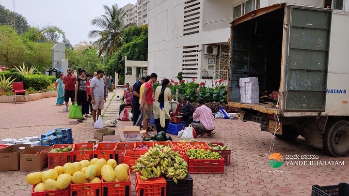 Citizens Helped Pineapple Farmers
