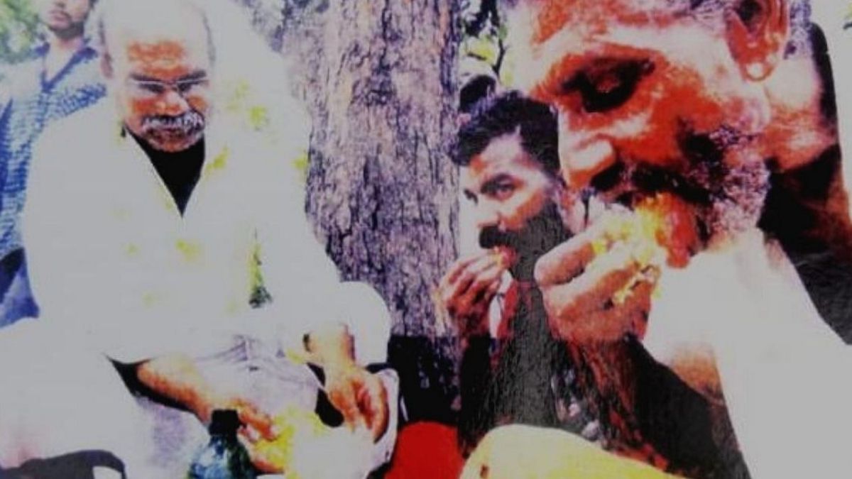 Kerala Man Feeding Poor 