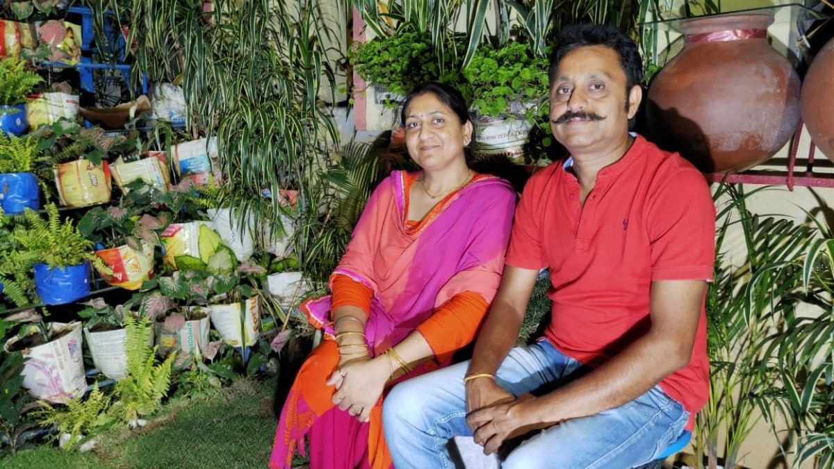 Jharkhand Couple Giving Plants
