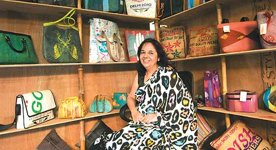 Anita Ahuja started business with rag pickers & now they make stylish bags with waste plastics