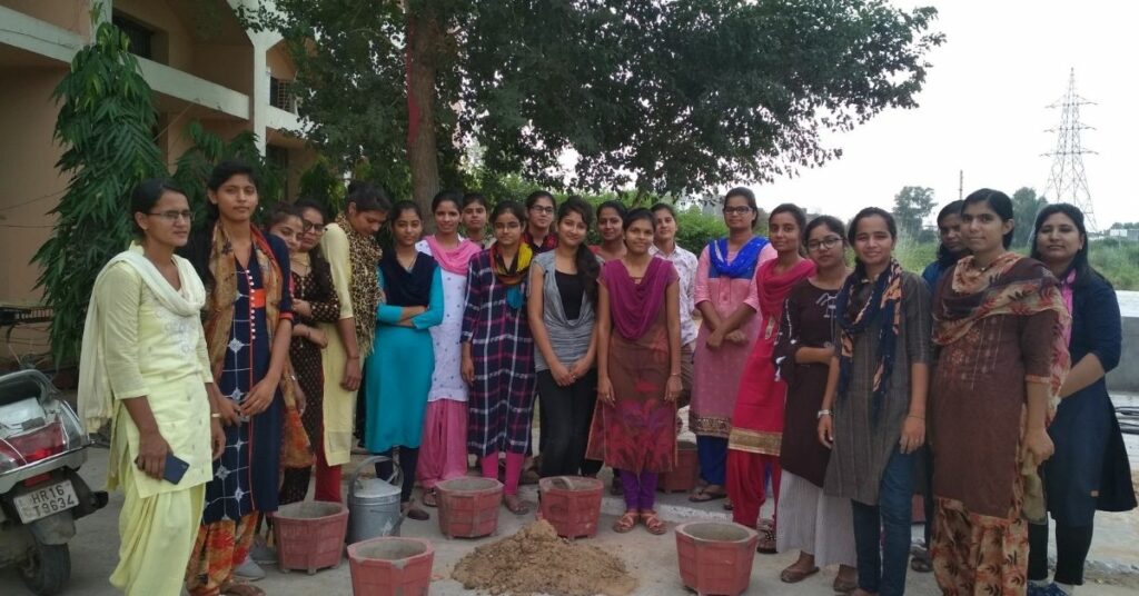 Gardening As A Hobby taken up by chaudhari bansilal university bhiwani students