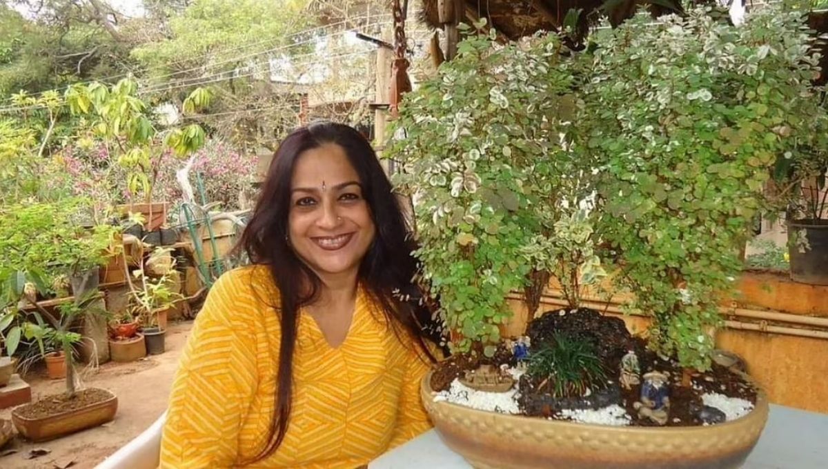 Story of award winning bonsai artist and entreprenuer Veena Nanda,