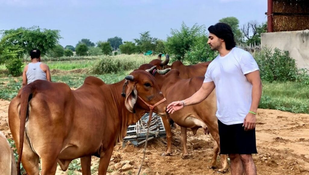 actor Ashish sharma learning farming