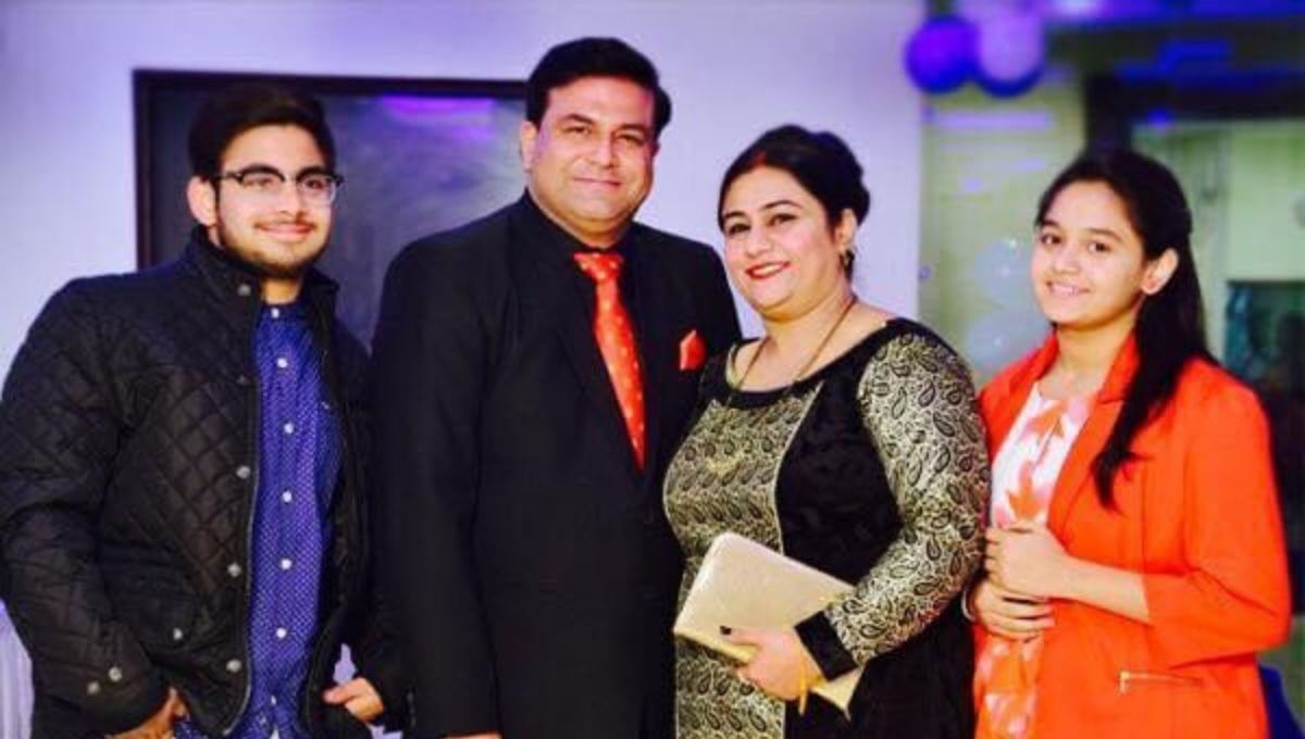 Deepak Sharma with his family 