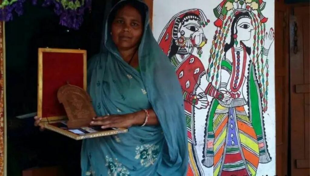 Dulari Devi won many awards for Tradition Maithali painings 