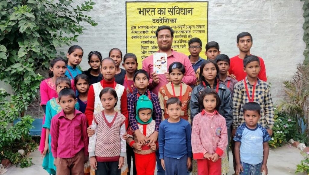 Jatin is helping more than 1400 students under Bansa Community Library