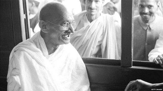 Mahatma Gandhi called off the non-cooperation movement after the Chauri Chaura incident