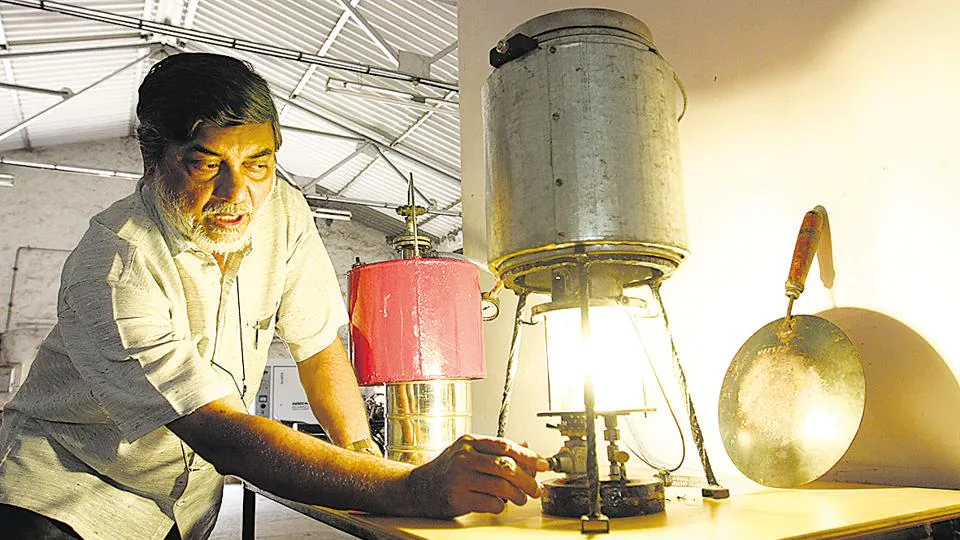 Anil Rajvanshi working on renewable energy based cooking and lighting