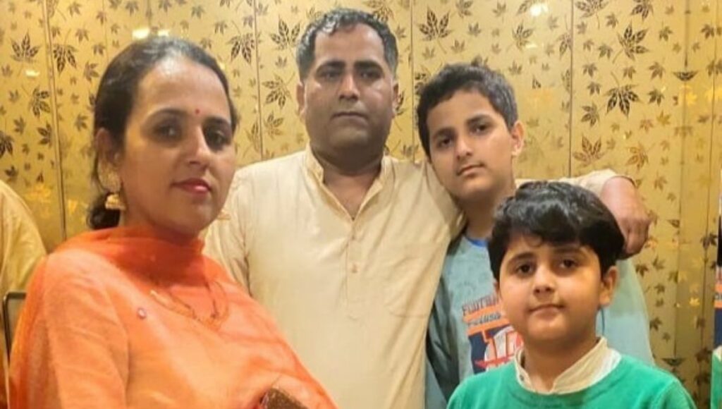 ASI Sunita with her husband Vikas and children