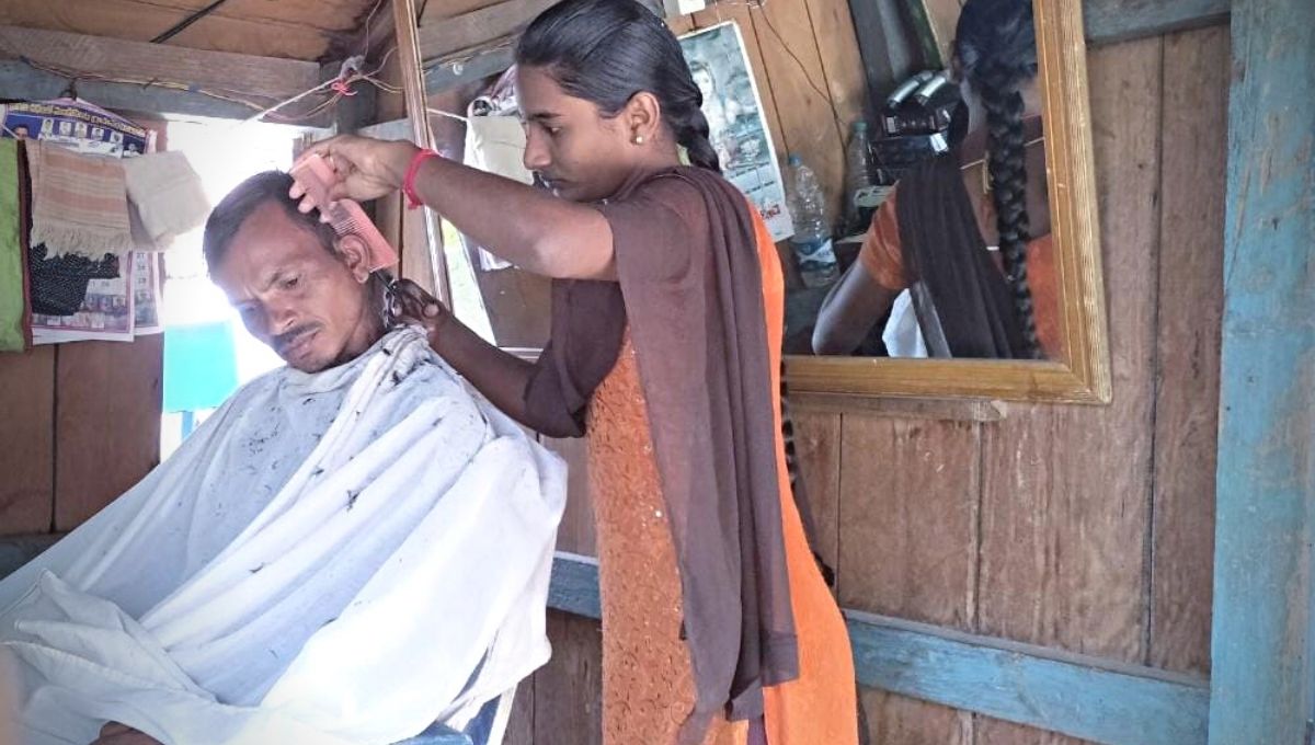 Bindupriya at salon serving a customer