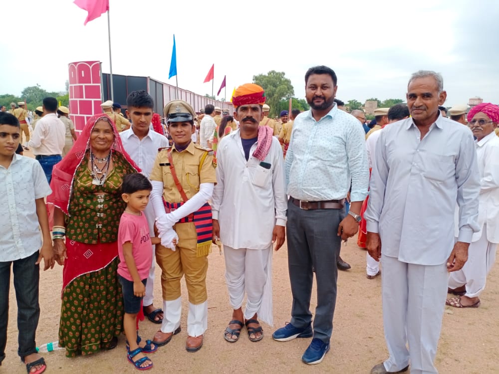SI Laxmi Gadveer with her family during Passing out ceremony 