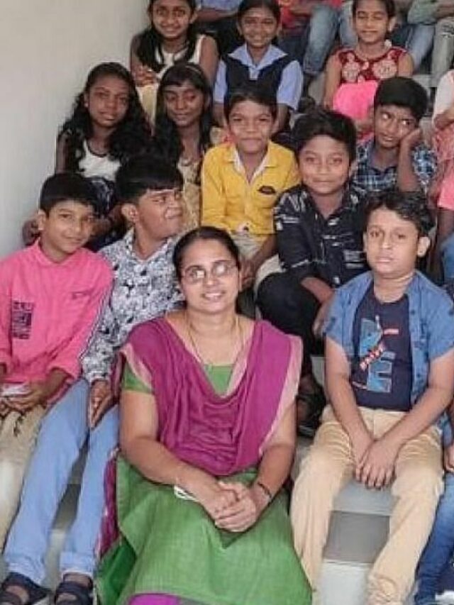 Kerala teacher Lincy George with her students